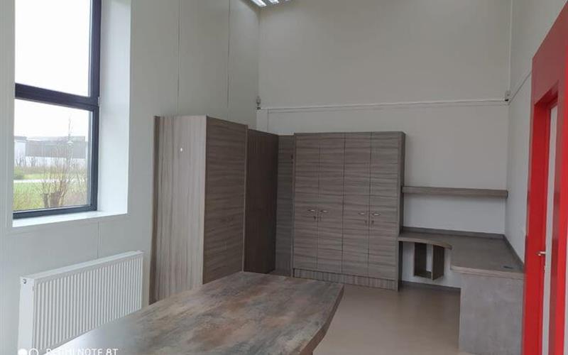 Industrial building for sale or rent - St-Niklaas - Belgium (2)